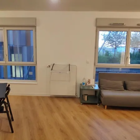 Apartment Proche Rer A 12 Mins A Paris