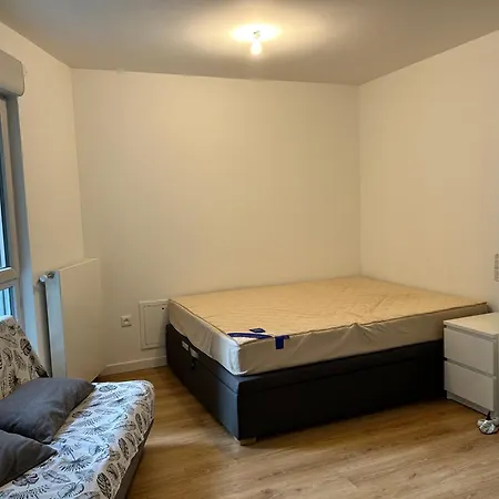 Proche Rer A 12 Mins A Paris Apartment *